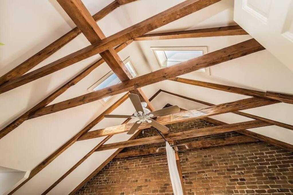 North House - Mtl Artist Loft - Champs Apartment Монреал Екстериор снимка