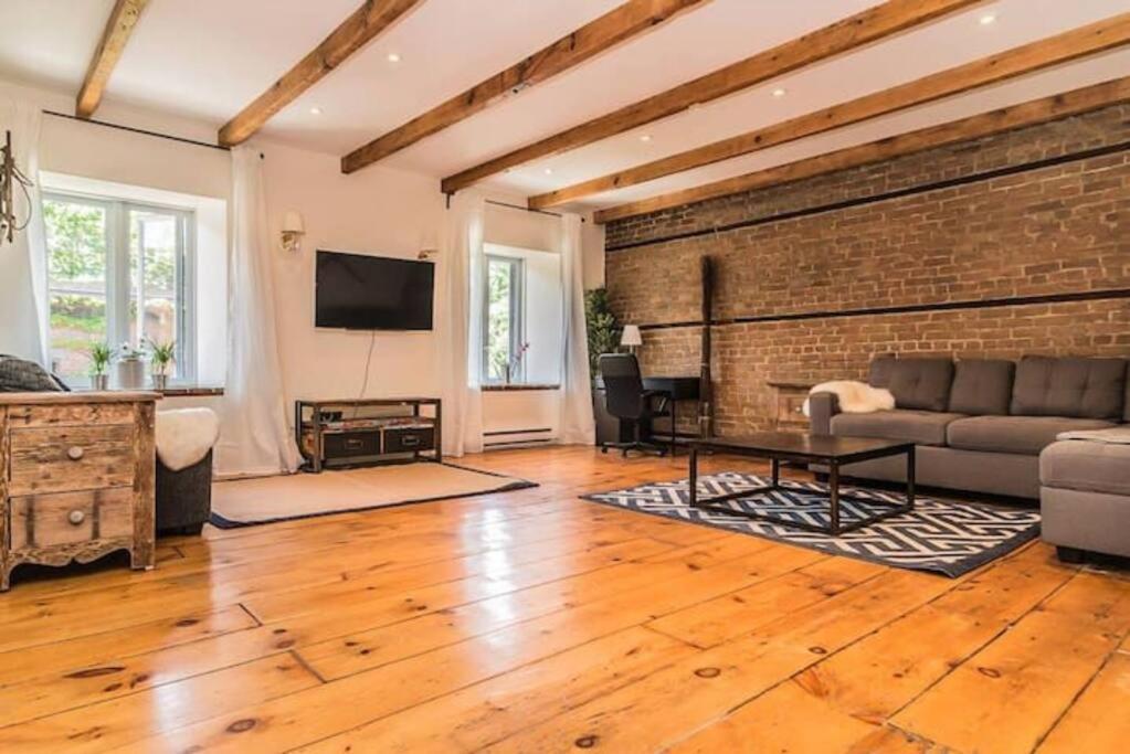North House - Mtl Artist Loft - Champs Apartment Монреал Екстериор снимка