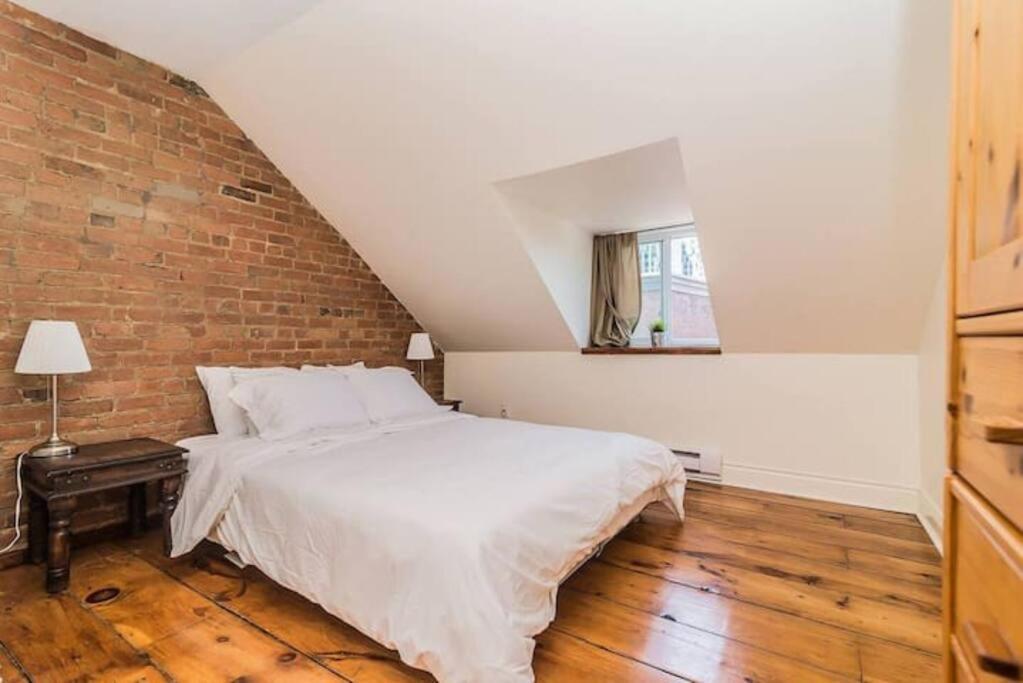 North House - Mtl Artist Loft - Champs Apartment Монреал Екстериор снимка